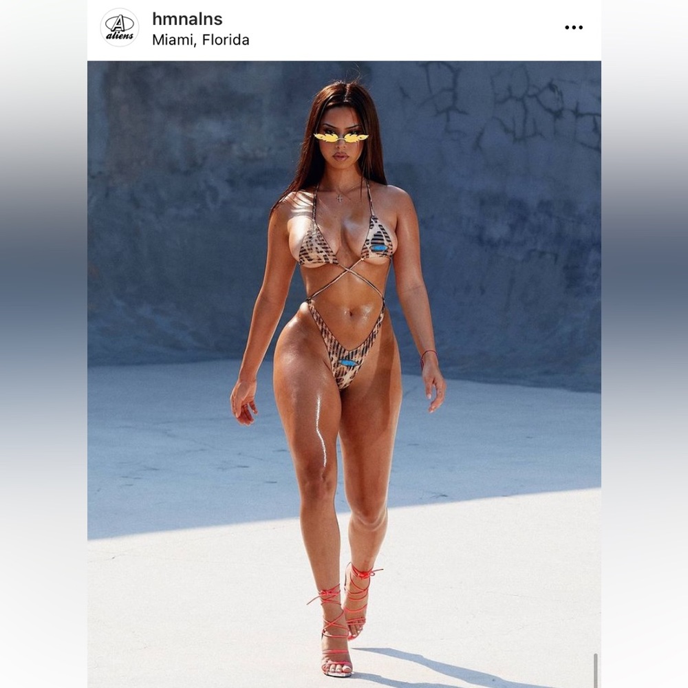 NWT HMNALNS BIKINI Sz M … RARE/SOLD OUT. Influencer streetwear brand